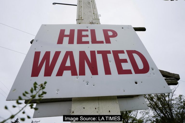 미국의 채용 속도 둔화, 5월 고용주들은 견실한 13만 9천 개의 일자리 추가