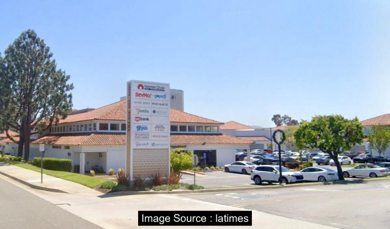 토런스 쇼핑센터, 지역 밀착형 입지로 최고가에 매각