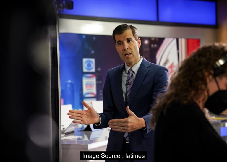 CBS 뉴스 법무부 특파원 스콧 맥팔레인의 네트워크 퇴사